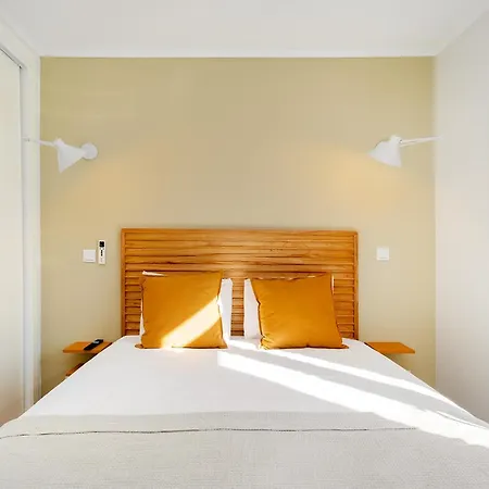 Stylish 2br With Amazing Natural Light By Soulplaces *
