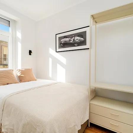 Stylish 2br With Amazing Natural Light By Soulplaces Appartamento